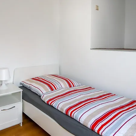 Apartment Feriendomizil We18 *